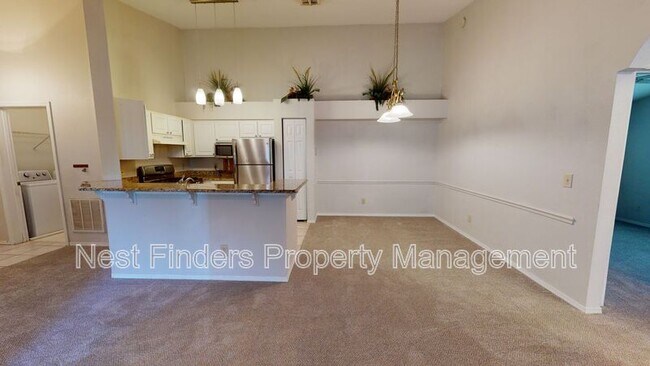Building Photo - 13810 Sutton Park Dr N
