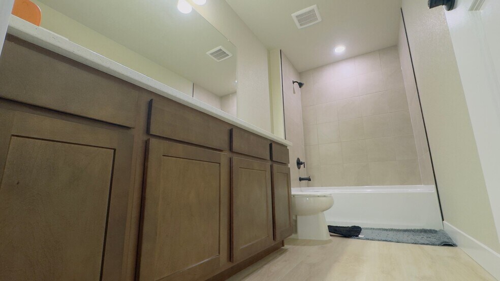 Building Photo - 5409 Sidewinder Dr