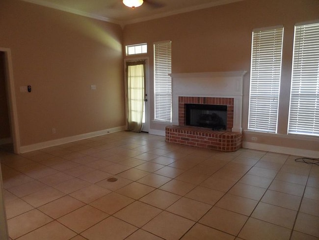 Building Photo - 2248 Windsor Ct