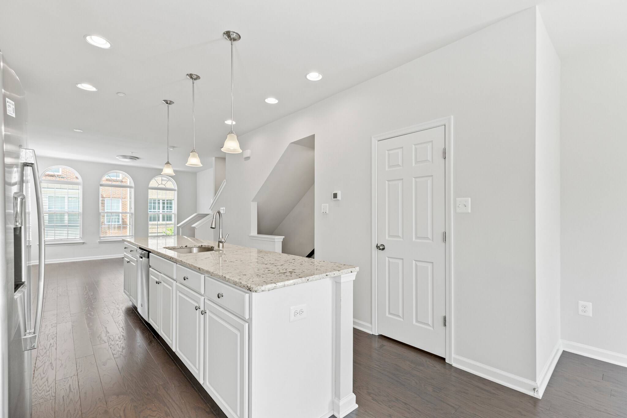 Main Floor - 7125 Rowlock Aly