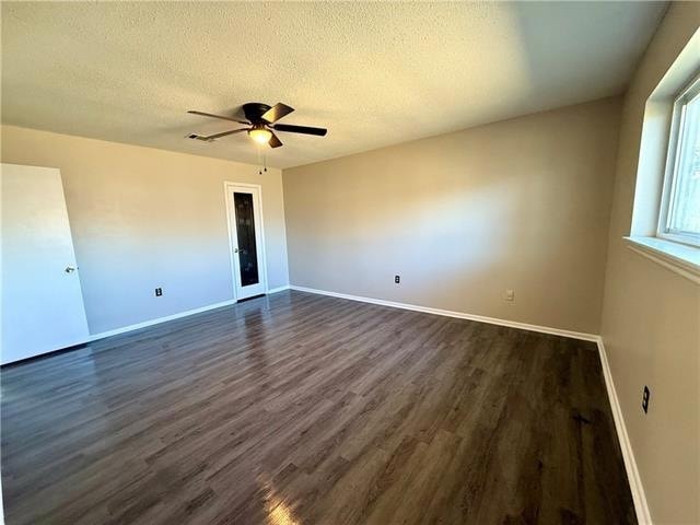 Building Photo - 450 Lenwood Dr