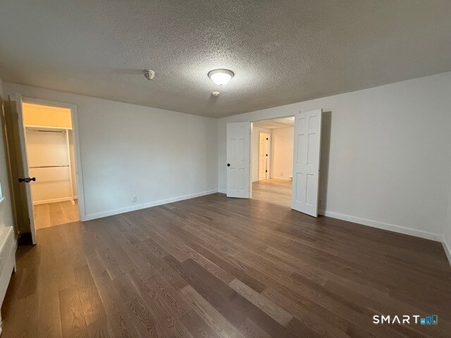 Building Photo - 615 E Main St