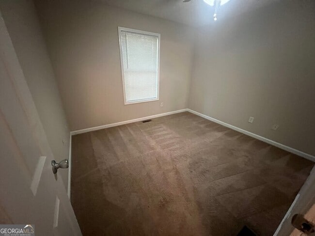 Building Photo - 79 Gold Finch Dr