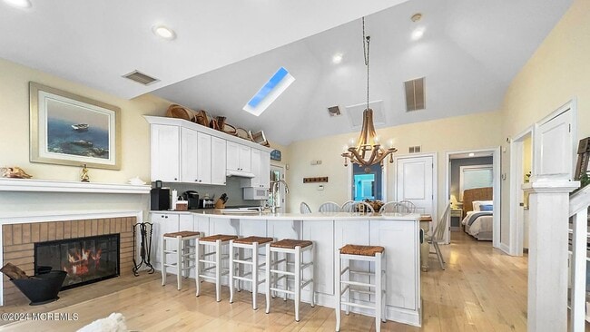 Building Photo - 9 Pocano Ave