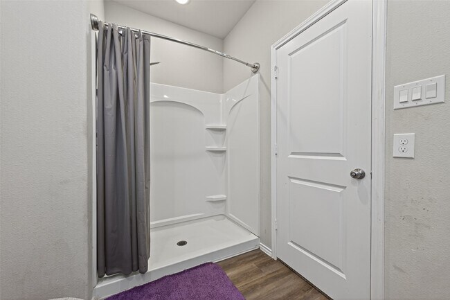 Building Photo - 804 Pearl River