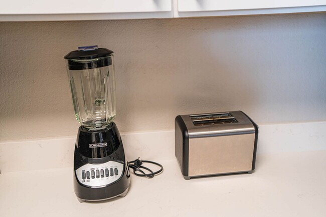 Building Photo - 8550 E McDowell Rd