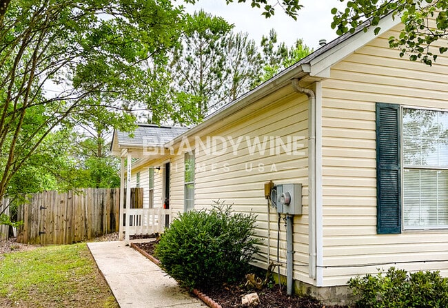 Building Photo - 1414 Waterton Trail