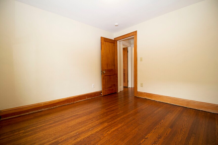 Building Photo - 3603 Homewood Ave