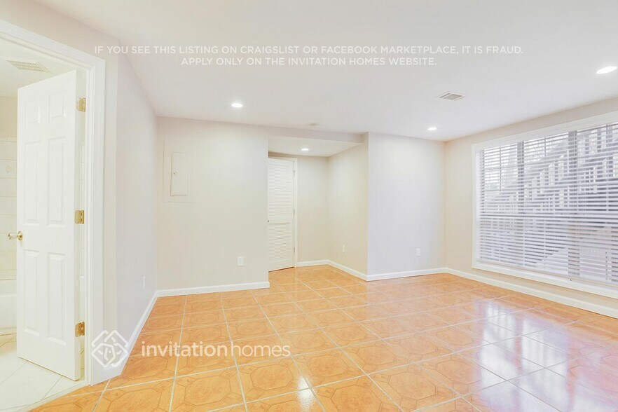 Building Photo - 948 Peel Castle Ln
