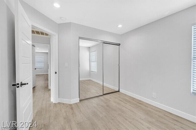 Building Photo - 214 Pocahontas Ct