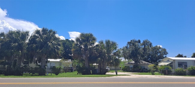 Building Photo - 1118 US-441