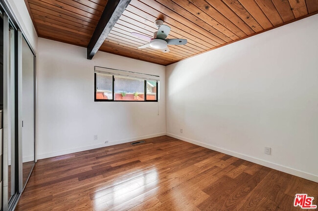 Building Photo - 22277 Buenaventura St