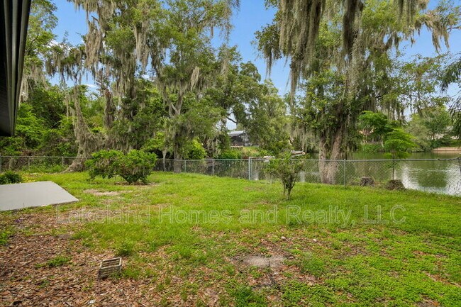 Building Photo - 95 Woodside Dr