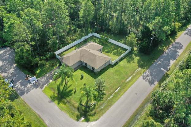 Building Photo - 2 Upland Pl