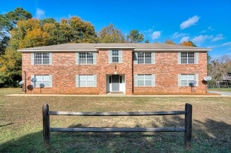 Building Photo - 1117 Fairlane Dr