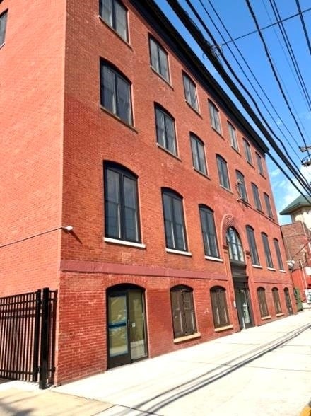 Building Photo - 38 Mill St