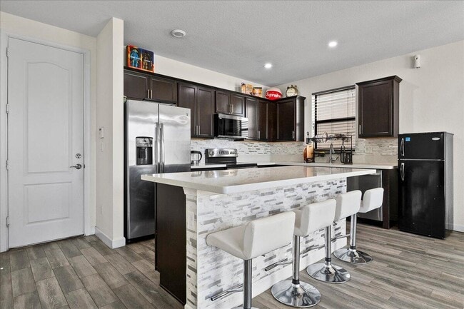 Building Photo - 6021 Night Heron Ct