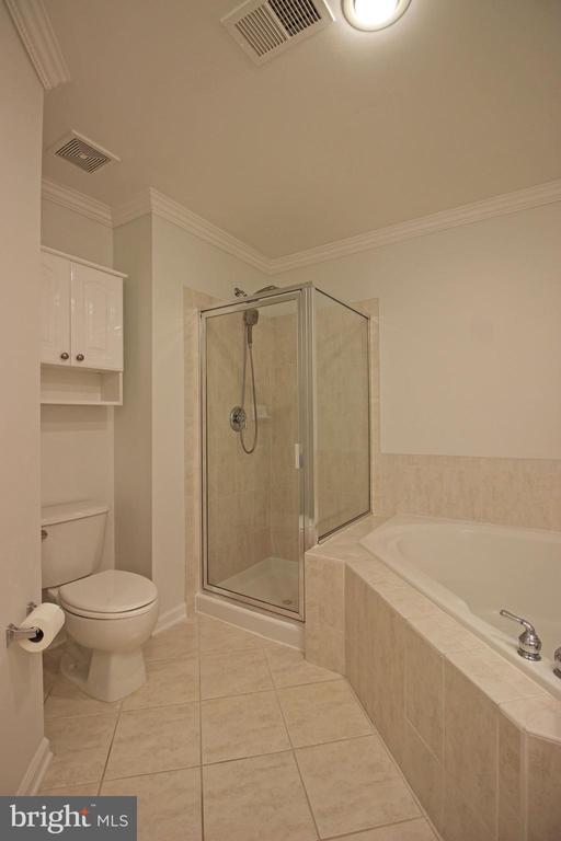 Building Photo - 722 Capitol Square Pl SW