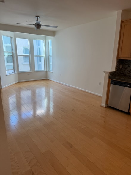 Building Photo - 655 12th St