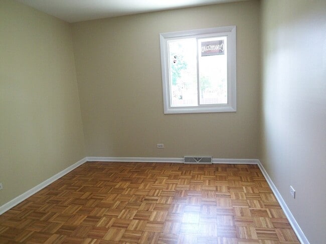 Building Photo - 3835 Winston Dr