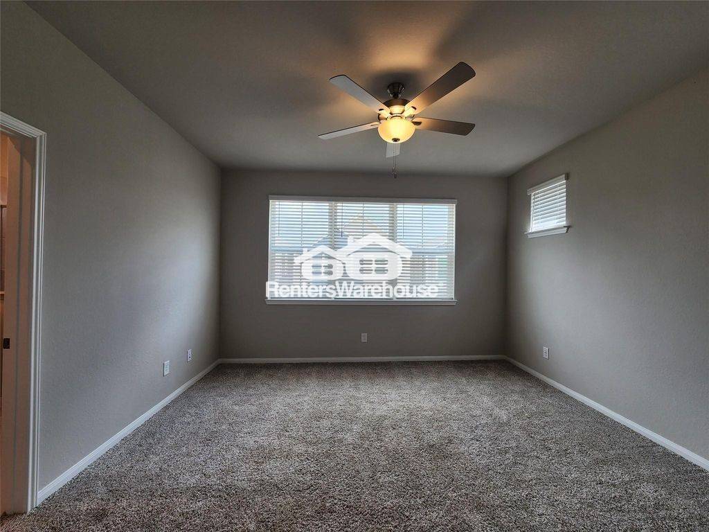Building Photo - 1513 Lakeline Oak Dr