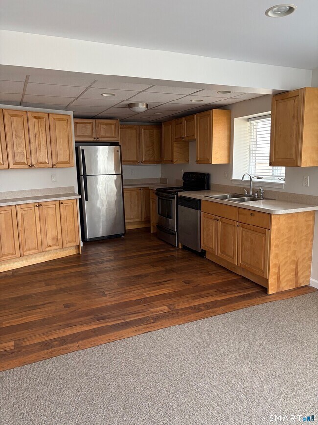 Building Photo - 295 Burrows Hill Rd