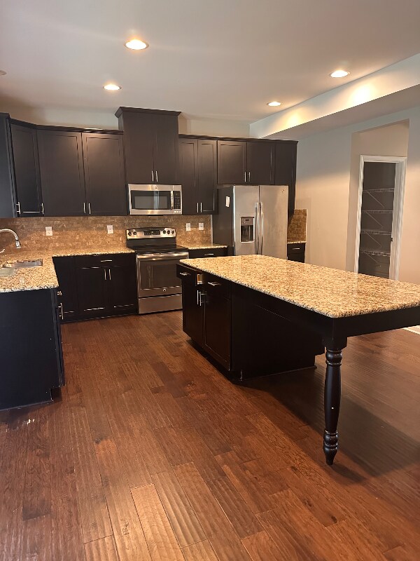 Building Photo - 5612 Selkirkshire Rd