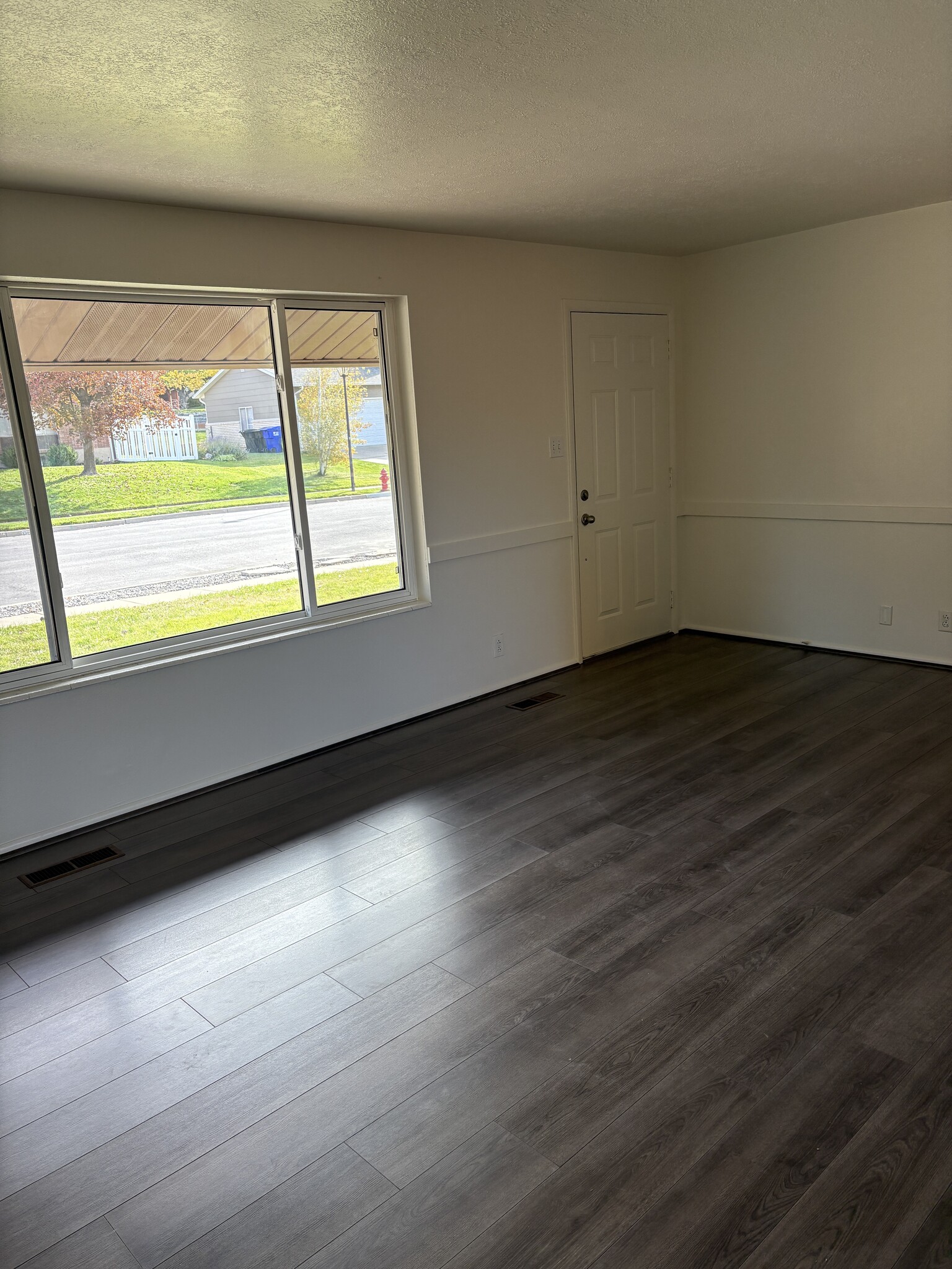 Front Door - 1343 N Deerfield Dr