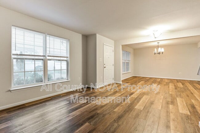 Building Photo - 9506 Whiteheart Dr