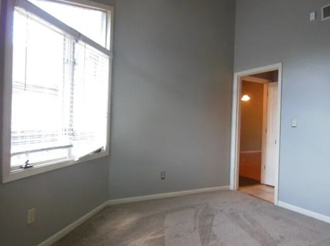 Building Photo - 4831 Horton St