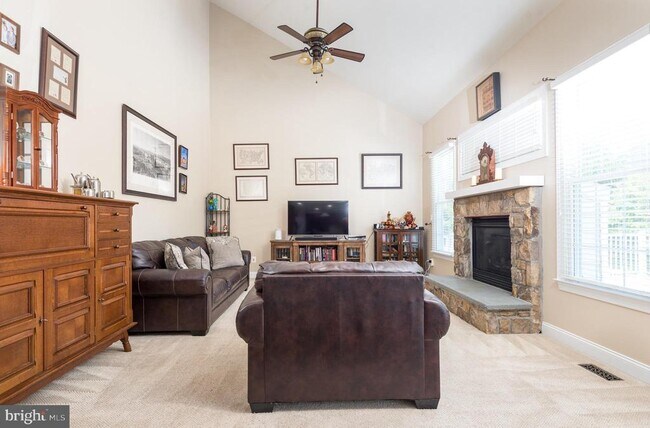 Building Photo - 5737 Waterloo Bridge Cir