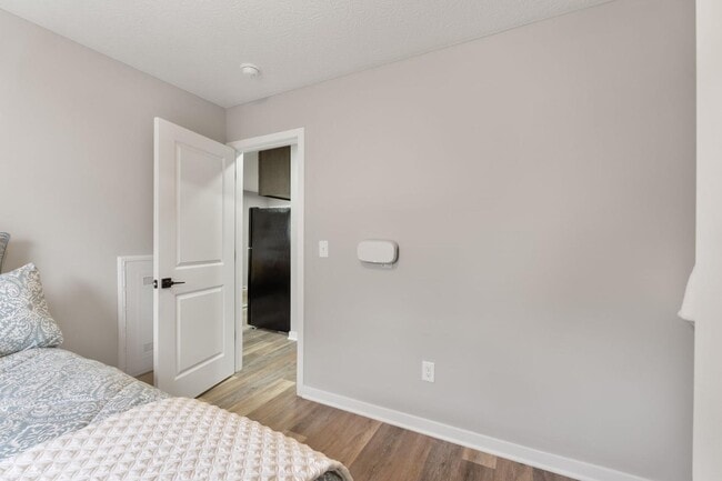 Building Photo - 382 N Franklin St