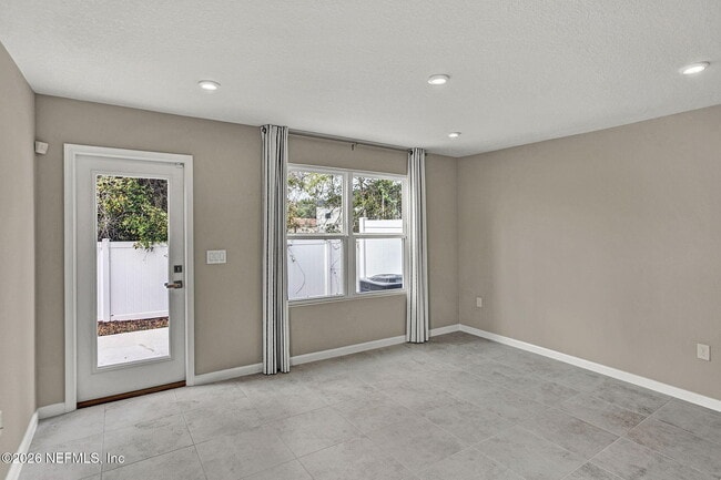 Building Photo - 1640 Kinsman Ave