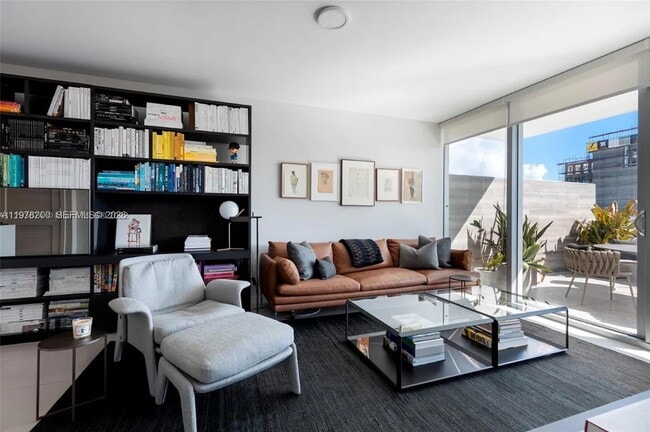 Building Photo - 1201 20th St