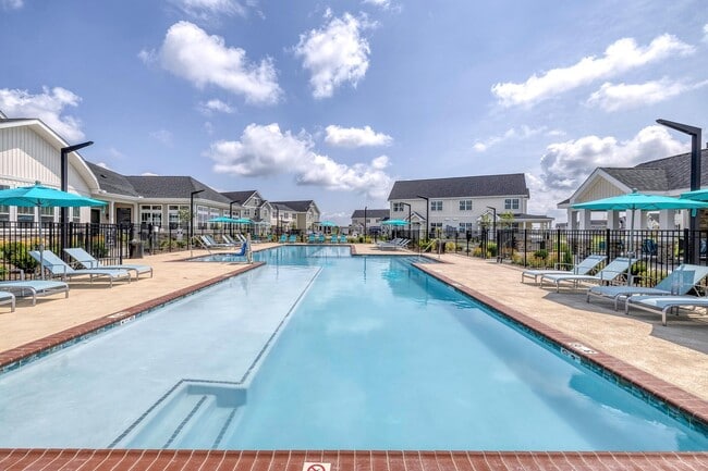 Building Photo - 901 Kelly Green Ln