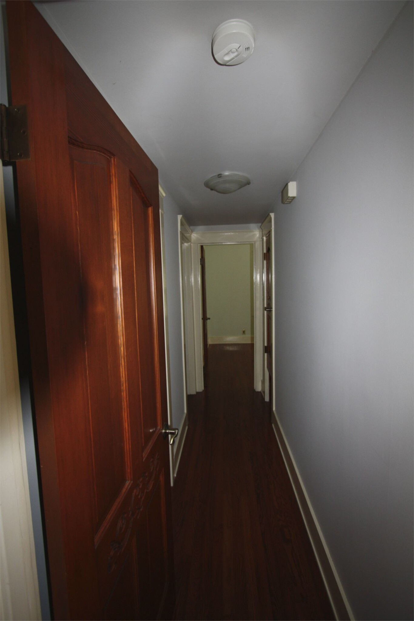 Building Photo - 640 W 8th St