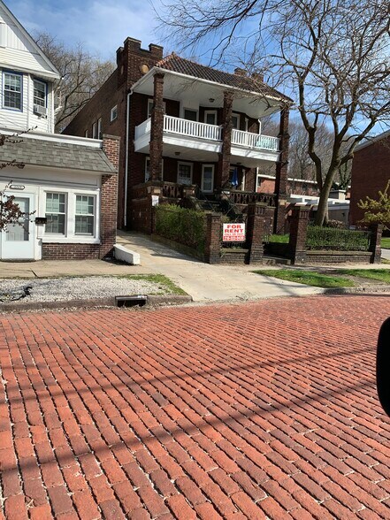 Locked Building Entrance on Drive Side - 2223 Murray Hill Rd