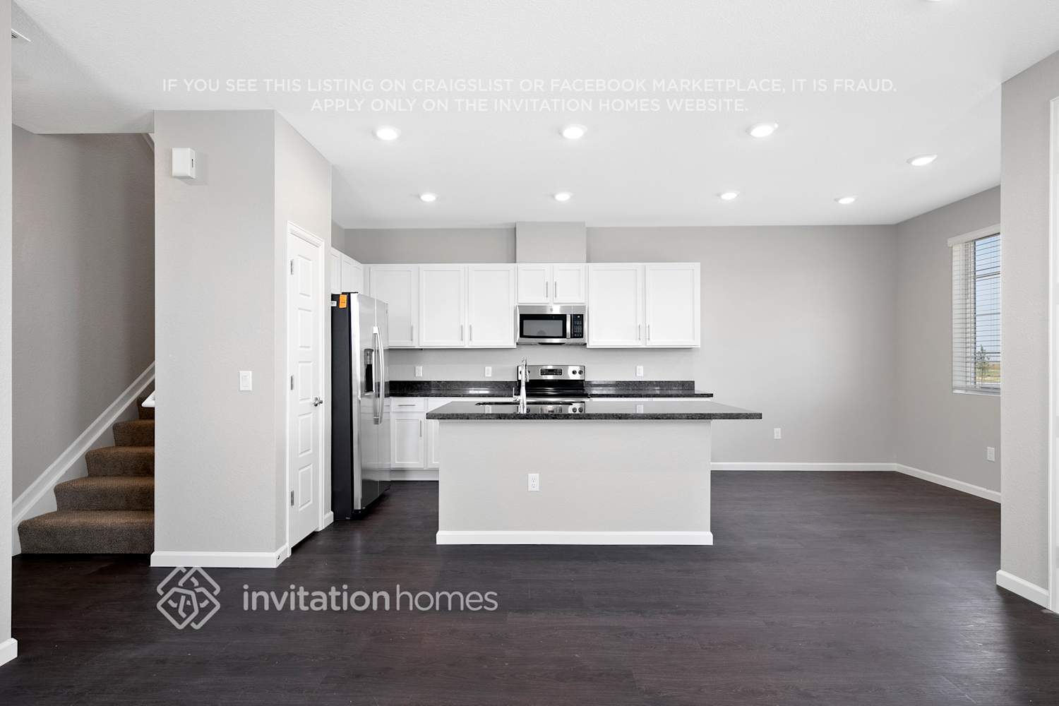 Building Photo - 1737 S Elk Way