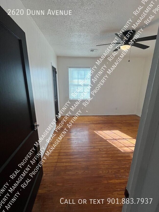 Building Photo - 2620 Dunn Ave