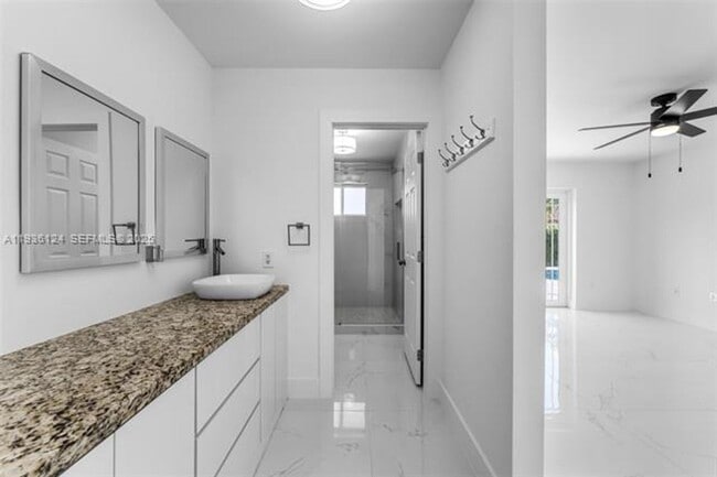 Building Photo - 15042 SW 149th Ct