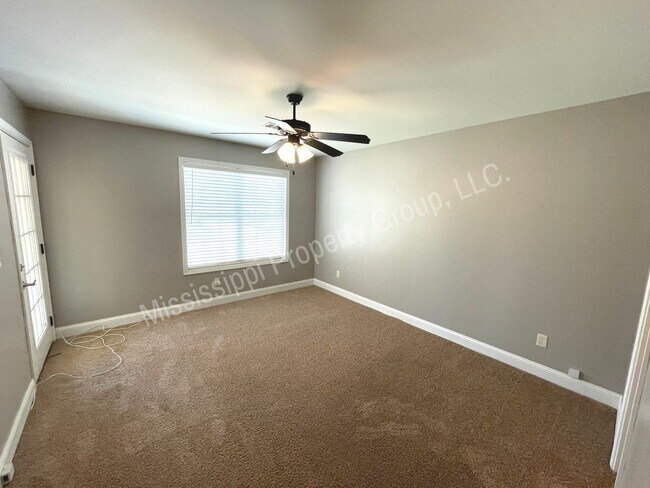 Building Photo - 3BR/2.5BA Home For Rent