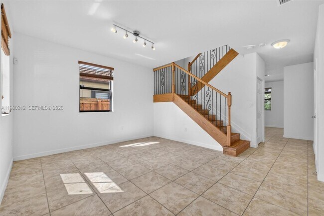 Building Photo - 11561 SW 232nd Ln