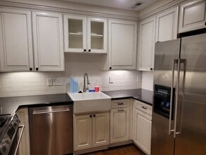 Building Photo - 3228 Barnhill Dr