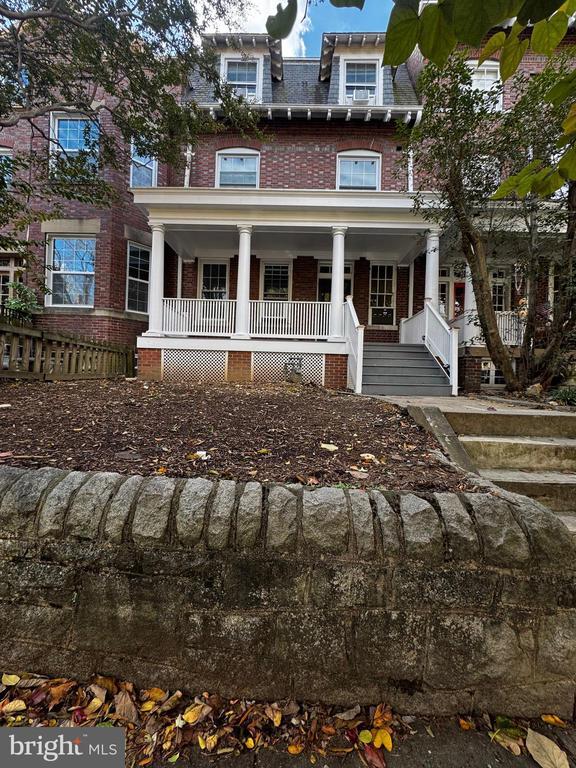 Building Photo - 1748 Lamont St NW