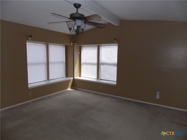 Building Photo - 1414 Leander