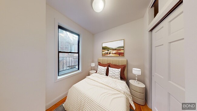 Building Photo - 425 E 65th St