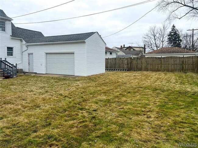 Building Photo - 243 Orchard Dr