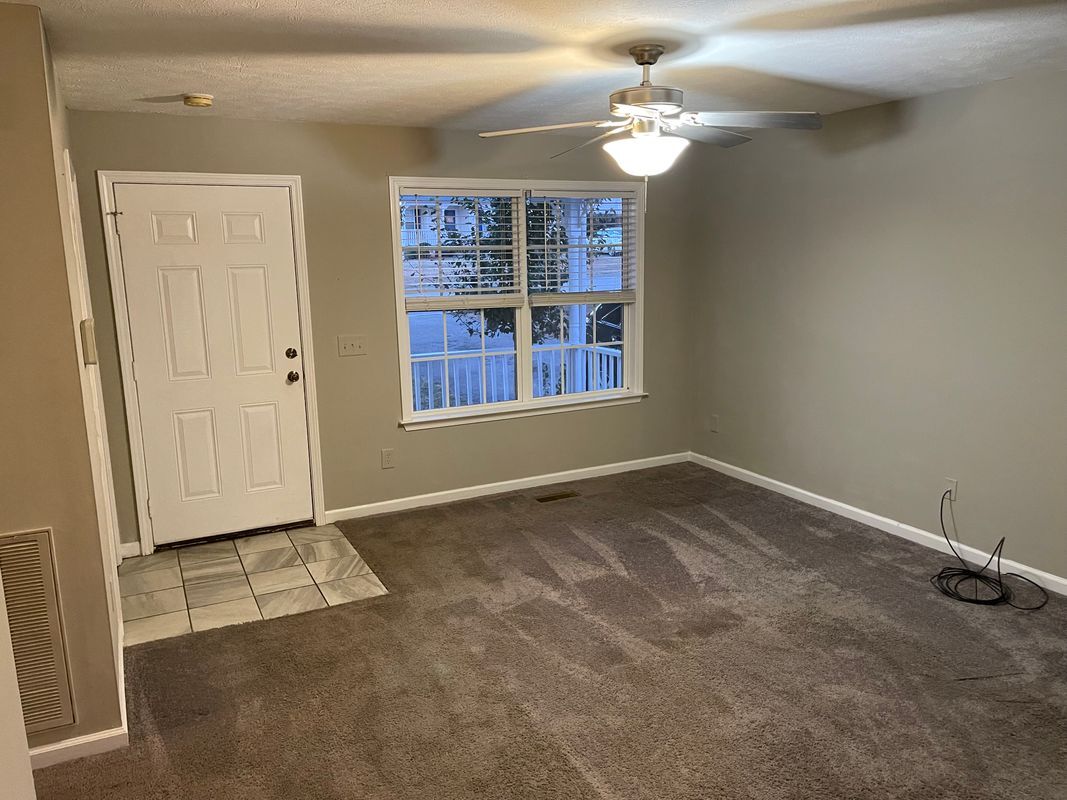 Building Photo - 1604 Baucom Dr