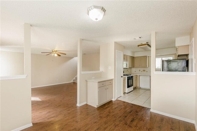 Building Photo - 4106 Kilgore Ln