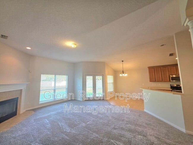 Building Photo - 824 Songbird Dr